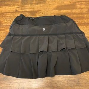 Lululemon black pleated tennis skirt
